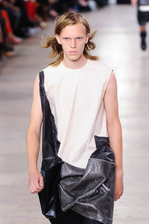 リック・オウエンス(Rick Owens) 2016年春夏メンズコレクション  - 写真80