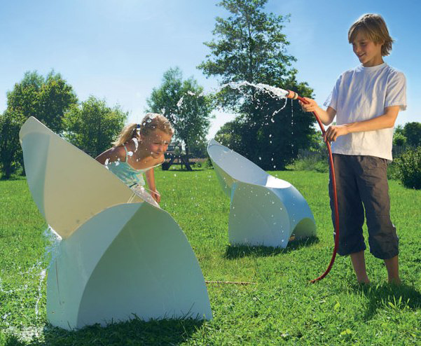 持ち運びできるポップなデザインチェア「Flux chair(フラックスチェア)」がオランダから初上陸！｜写真5