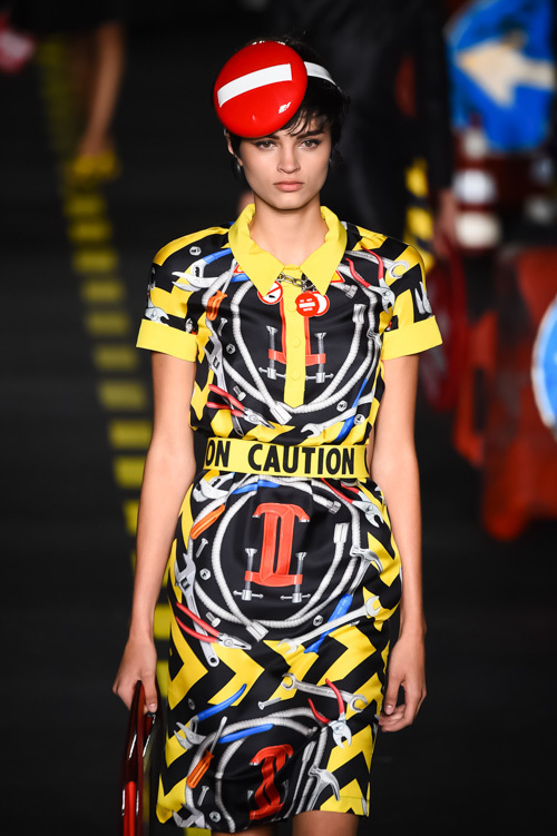 モスキーノ(MOSCHINO) 2016年春夏ウィメンズコレクション  - 写真53