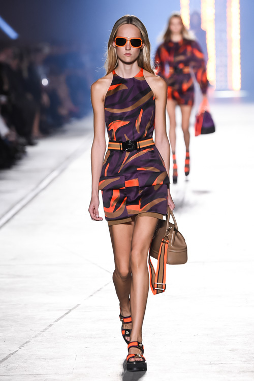 ヴェルサーチェ(VERSACE) 2016年春夏ウィメンズコレクション  - 写真66