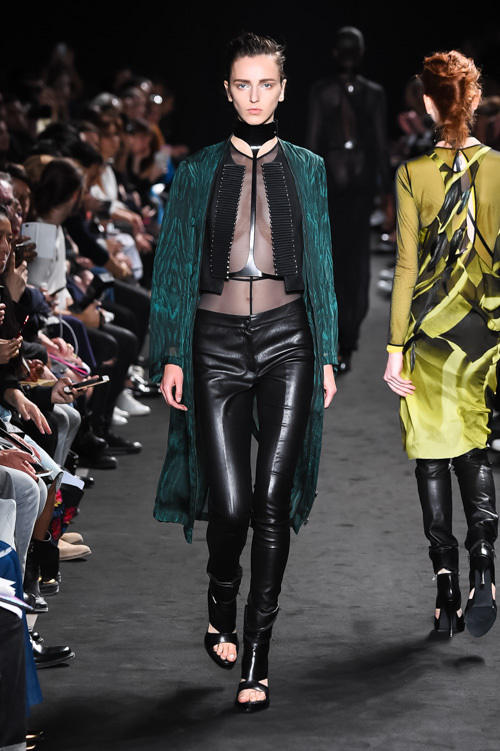 アン ドゥムルメステール(ANN DEMEULEMEESTER) 2016年春夏ウィメンズコレクション  - 写真21