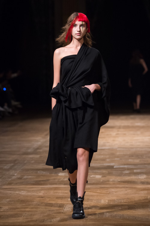 ヨウジヤマモト(Yohji Yamamoto) 2016年春夏ウィメンズコレクション  - 写真10