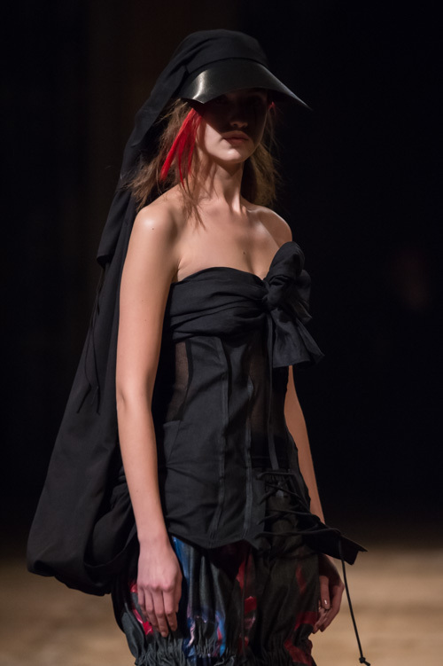 ヨウジヤマモト(Yohji Yamamoto) 2016年春夏ウィメンズコレクション  - 写真68