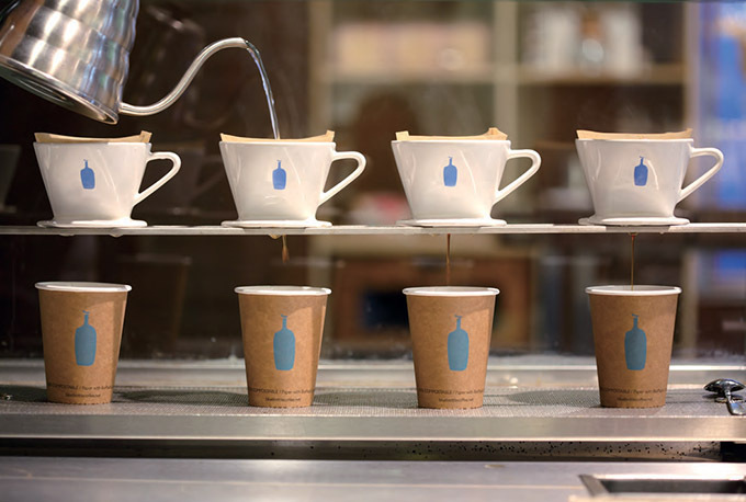 ブルーボトルコーヒー(BLUE BOTTLE COFFEE) ブルーボトルコーヒー ニュウマン｜写真1