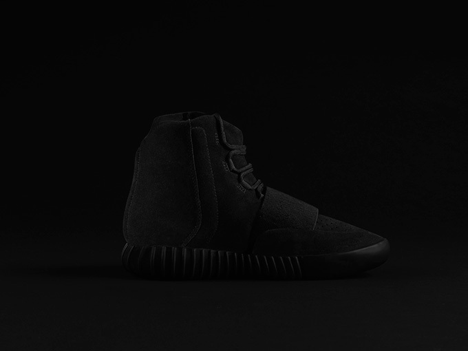 アディダス(adidas) YEEZY BOOST 750｜写真1