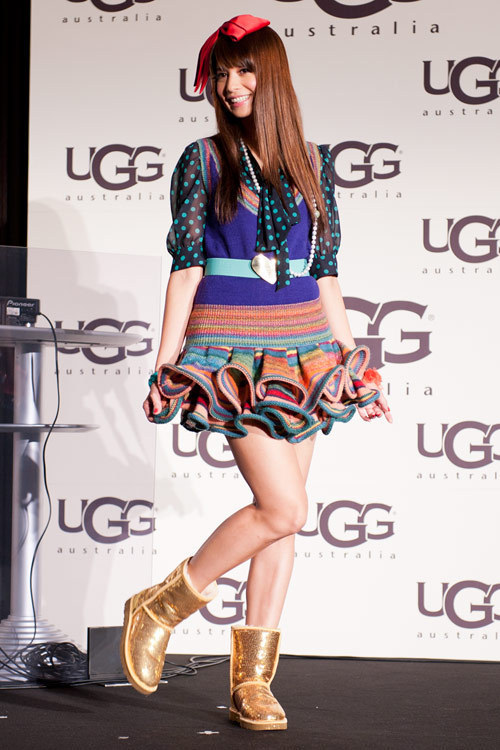 土屋アンナが熱唱！ - UGG&reg; Australia銀座店オープン記念パーティ｜写真2