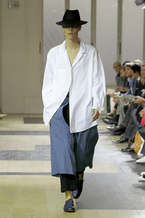 ヨウジヤマモト(Yohji Yamamoto) 2012年春夏メンズコレクション  - 写真1