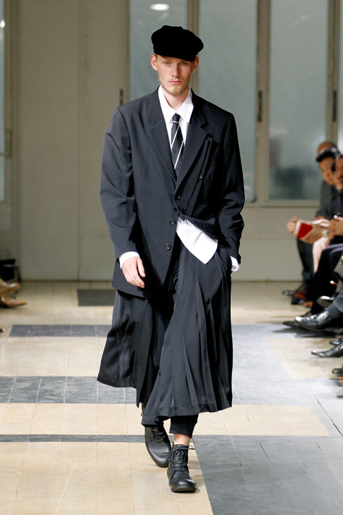 ヨウジヤマモト(Yohji Yamamoto) 2012年春夏メンズコレクション  - 写真56