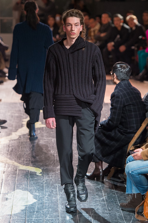 ヨウジヤマモト(Yohji Yamamoto) 2016-17年秋冬 メンズコレクション  - 写真12