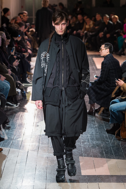 ヨウジヤマモト(Yohji Yamamoto) 2016-17年秋冬 メンズコレクション  - 写真25