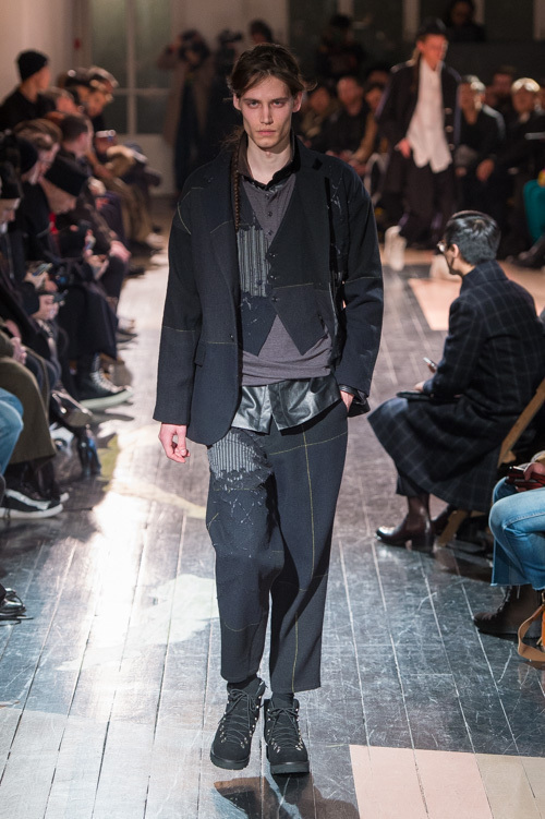 ヨウジヤマモト(Yohji Yamamoto) 2016-17年秋冬 メンズコレクション  - 写真52