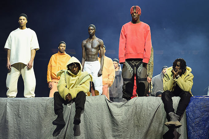 アディダス(adidas) YEEZY SEASON 3｜写真1