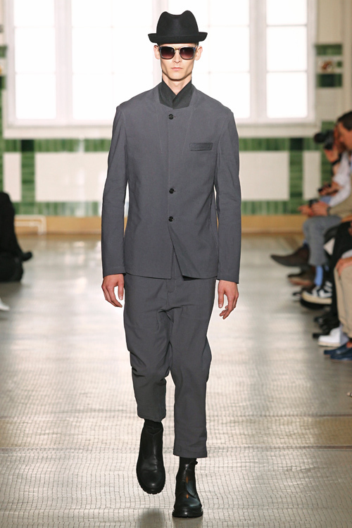 クリスヴァンアッシュ(KRISVANASSCHE) 2012年春夏メンズコレクション  - 写真2