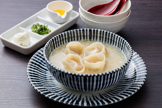 餃子の王将、初となる女性向け店舗 - おしゃれな店内、栄養バランスを考えた限定メニューやデザートも｜写真11