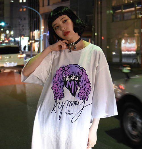 ミルクボーイ×エイミー インザ バッティー ガール、阪急うめだ本店限定でTシャツやトートバッグ発売｜写真4