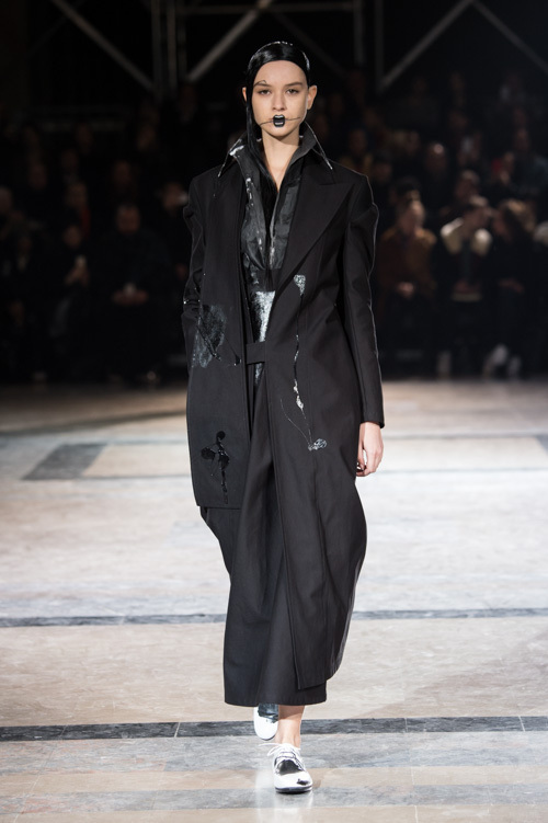 ヨウジヤマモト(Yohji Yamamoto) 2016-17年秋冬 ウィメンズコレクション  - 写真62