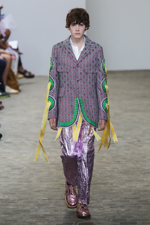 ウォルター ヴァン ベイレンドンク(Walter Van Beirendonck) 2017年春夏メンズコレクション  - 写真24