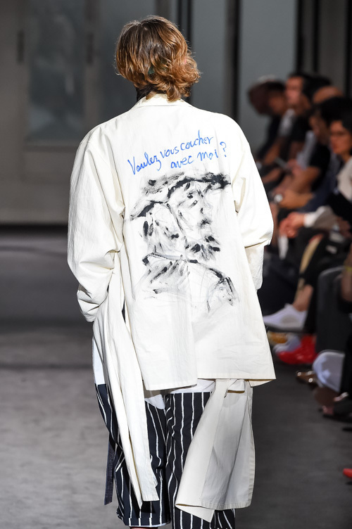 ヨウジヤマモト(Yohji Yamamoto) 2017年春夏メンズコレクション  - 写真29