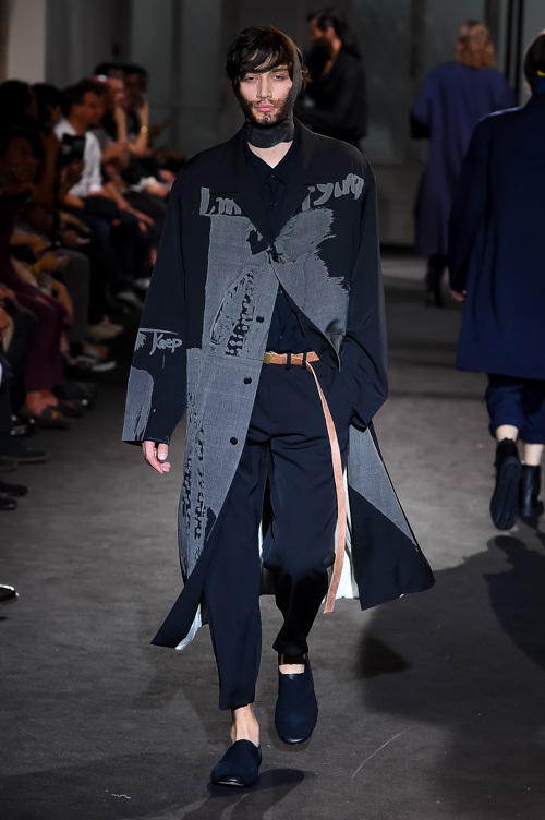 ヨウジヤマモト(Yohji Yamamoto) 2017年春夏メンズコレクション  - 写真64