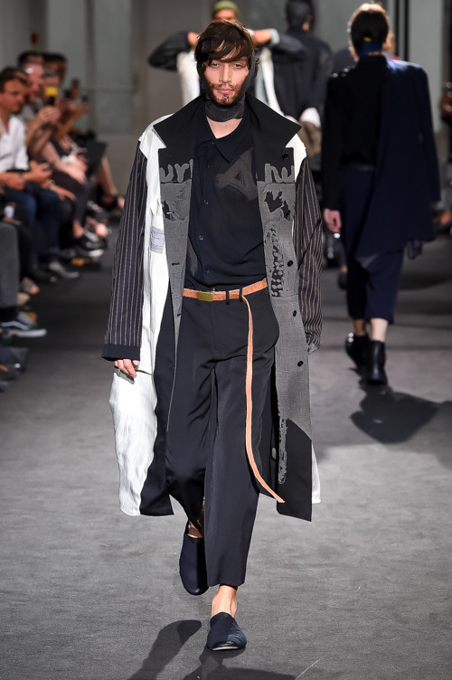 ヨウジヤマモト(Yohji Yamamoto) 2017年春夏メンズコレクション  - 写真70