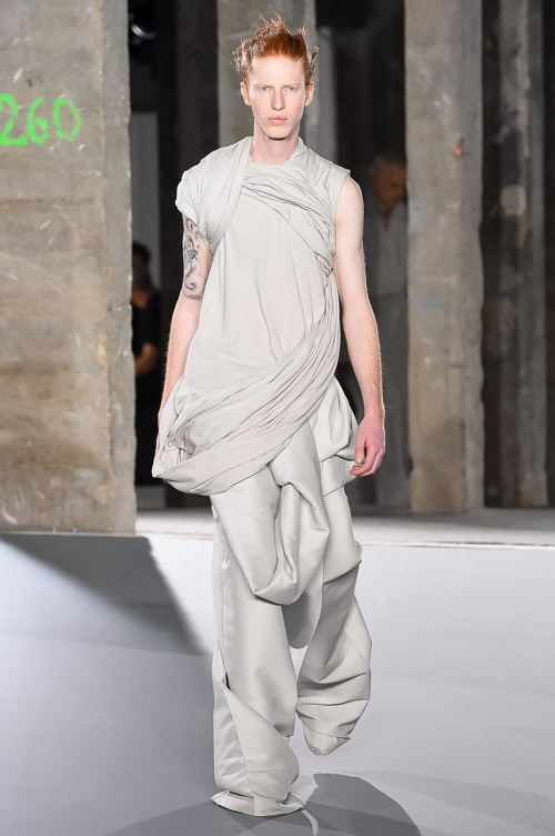 リック・オウエンス(Rick Owens) 2017年春夏メンズコレクション  - 写真9