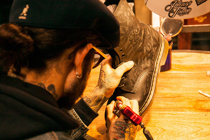 ドクターマーチン(Dr. Martens) 受胎告知｜写真14