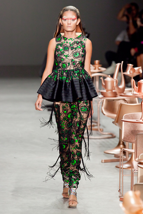 マニッシュ アローラ 2012年春夏<span>コレクション</span> - 写真24