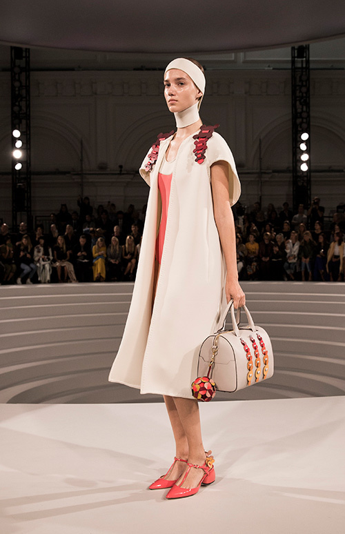 アニヤ・ハインドマーチ(ANYA HINDMARCH) 2017年春夏ウィメンズコレクション  - 写真2