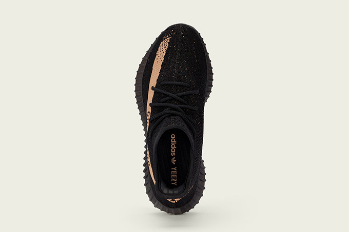 アディダス(adidas) YEEZY BOOST 350 V2｜写真2