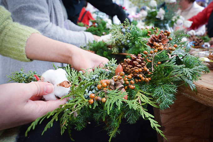 「青山クリスマスマーケット 2016」渋谷・国連大学前で、全国パン屋のシュトレン食べ比べやリース作り｜写真5