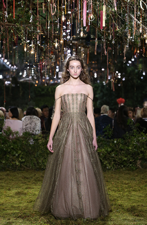 ディオール オートクチュール(DIOR Haute Couture) 2017年春夏ウィメンズコレクション  - 写真25