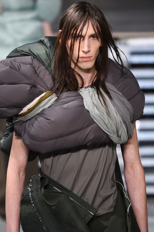 リック・オウエンス(Rick Owens) 2017-18年秋冬メンズコレクション  - 写真15