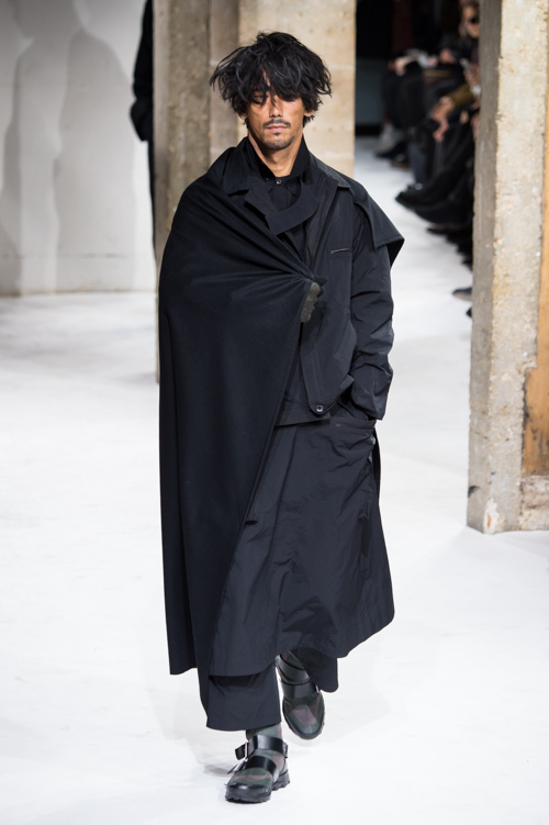 ヨウジヤマモト(Yohji Yamamoto) 2017-18年秋冬メンズコレクション  - 写真88