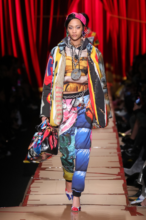 モスキーノ(MOSCHINO) 2017-18年秋冬ウィメンズコレクション  - 写真45