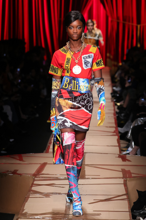 モスキーノ(MOSCHINO) 2017-18年秋冬ウィメンズコレクション  - 写真47