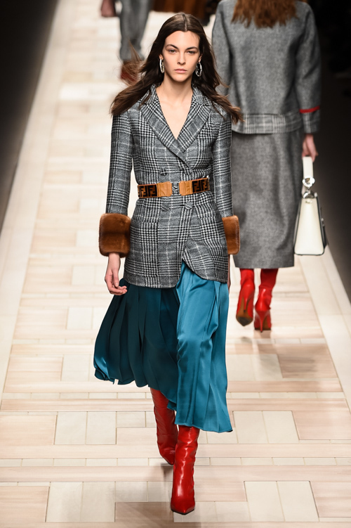 フェンディ(FENDI) 2017-18年秋冬ウィメンズコレクション  - 写真6