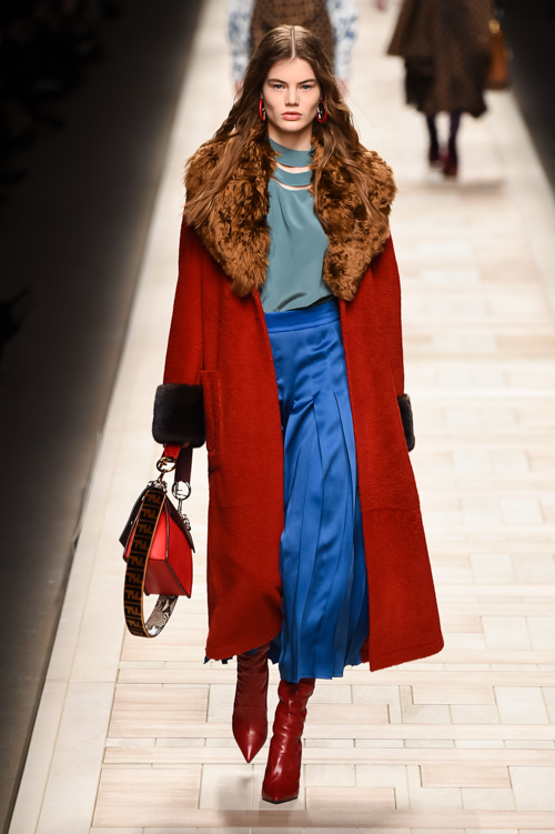 フェンディ(FENDI) 2017-18年秋冬ウィメンズコレクション  - 写真39