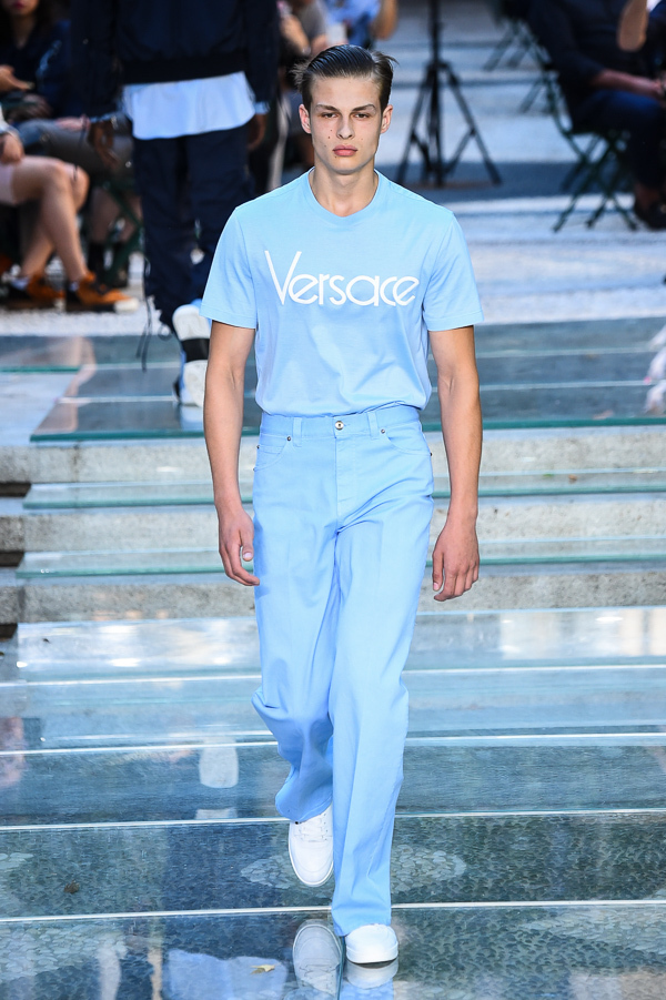 ヴェルサーチェ(VERSACE) 2018年春夏メンズコレクション  - 写真27