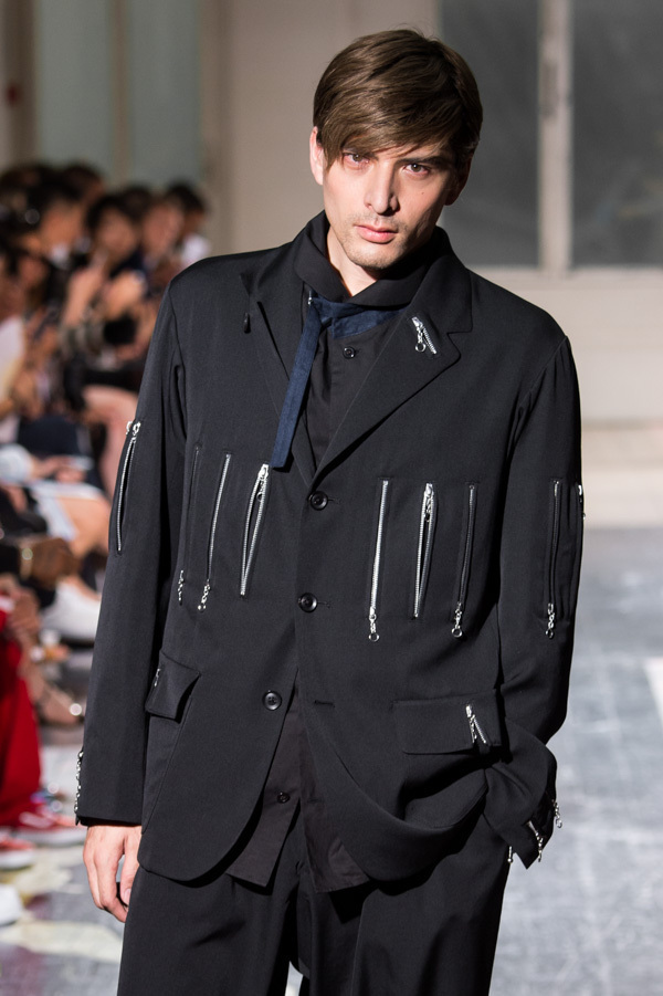 ヨウジヤマモト(Yohji Yamamoto) 2018年春夏メンズコレクション  - 写真58