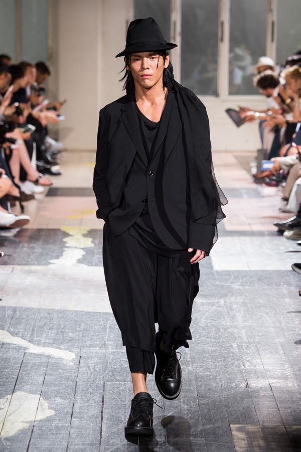 ヨウジヤマモト(Yohji Yamamoto) 2018年春夏メンズコレクション  - 写真59