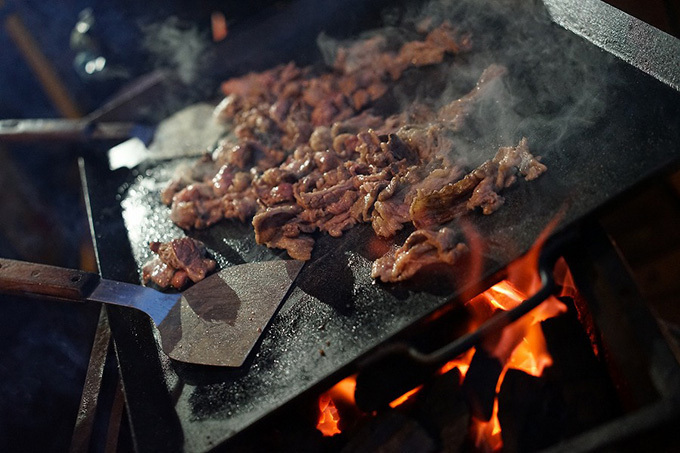 “電球カクテル”が飲み放題「酒フェス流 電気ソーダ」東京・芝浦で開催 - BBQ＆流しそうめんも｜写真7