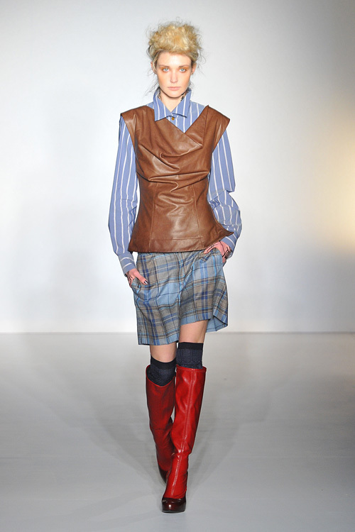 ヴィヴィアン・ウエストウッド レッドレーベル(Vivienne Westwood RED LABEL) 2012-13年秋冬 ウィメンズコレクション  - 写真27