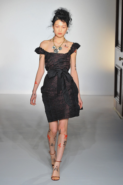 ヴィヴィアン・ウエストウッド レッドレーベル(Vivienne Westwood RED LABEL) 2012-13年秋冬 ウィメンズコレクション  - 写真62