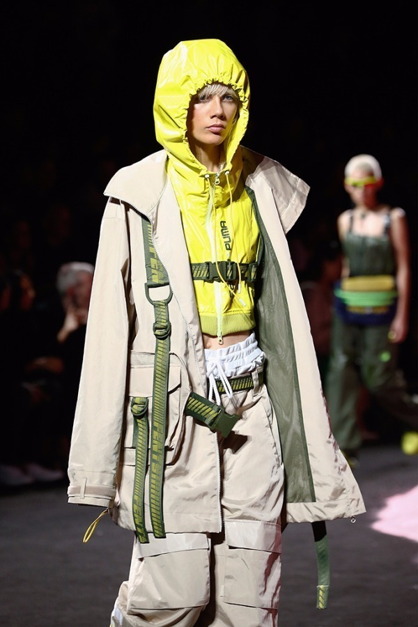 フェンティ プーマ バイ リアーナ(FENTY PUMA by Rihanna) 2018年春夏ウィメンズ&メンズコレクション  - 写真87