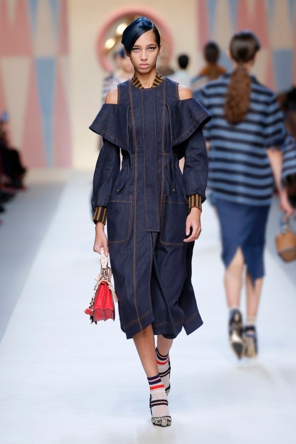 フェンディ(FENDI) 2018年春夏ウィメンズコレクション  - 写真40