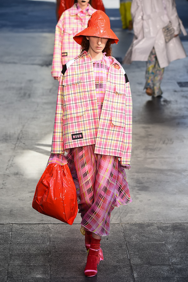 エムエスジーエム(MSGM) 2018年春夏ウィメンズコレクション  - 写真16