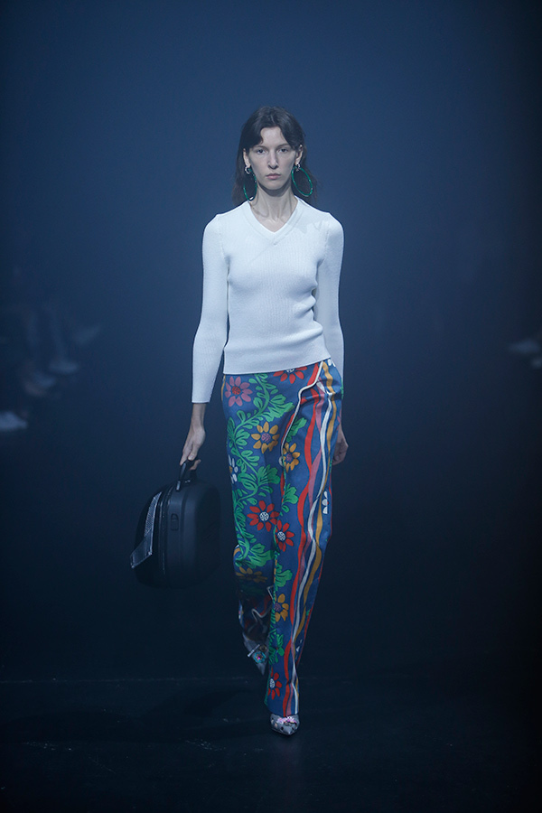 バレンシアガ(BALENCIAGA) 2018年春夏ウィメンズコレクション  - 写真52