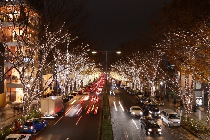 「表参道イルミネーション2017」神宮橋～表参道交差点の全域点灯は7年ぶり、約90万球の光が灯る｜写真3