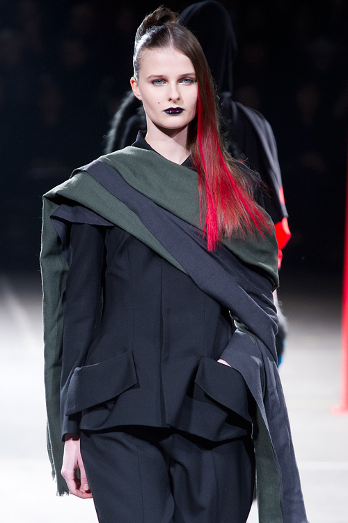 ヨウジヤマモト(Yohji Yamamoto) 2012-13年秋冬 ウィメンズコレクション  - 写真35