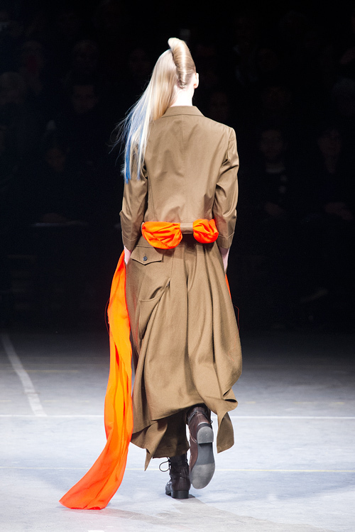 ヨウジヤマモト(Yohji Yamamoto) 2012-13年秋冬 ウィメンズコレクション  - 写真48